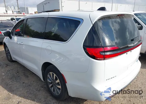 2024 Chrysler Pacifica Hybrid Select z USA, uszkodzony, nr VIN 2C4RC1S70RR103971